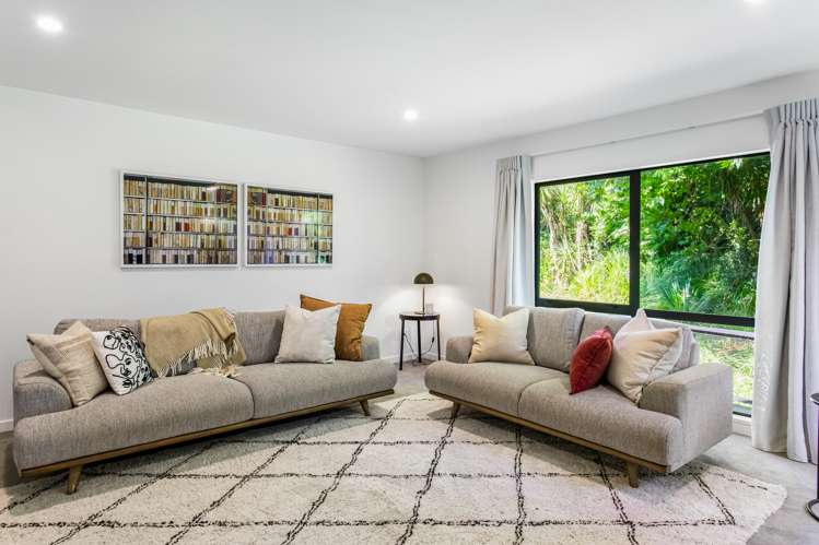 33a Luplau Crescent Cockle Bay_12