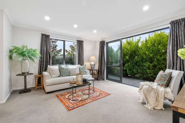 Modern 3-Bedroom Townhouse Near CBD & Te Kaha Stad