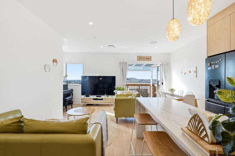 86 Joseph Street Flat Bush_21