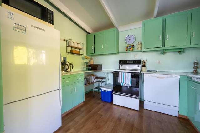 35 Kingfisher Road Takamatua_4