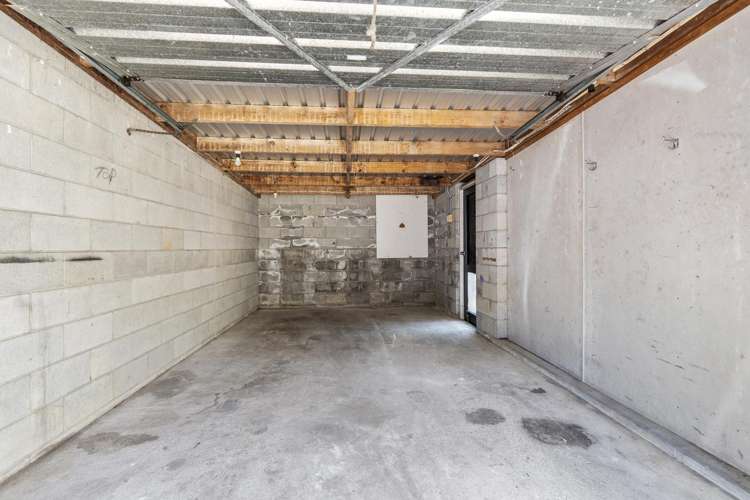 10 Waterloo Place Westown_19