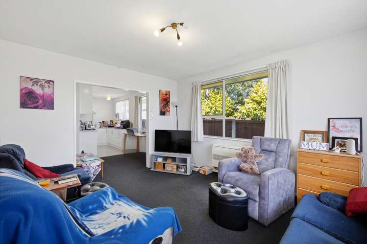 2/50 Reynolds Avenue_2
