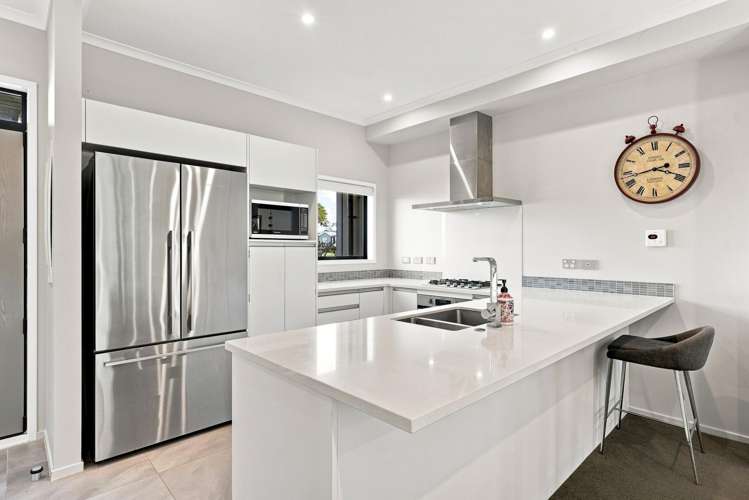 125 Bonair Cresent Millwater_1