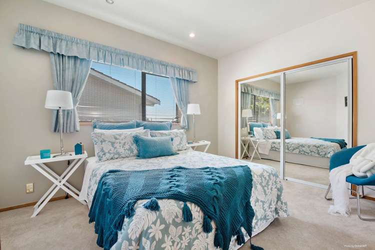 1/835 Beach Road Browns Bay_16