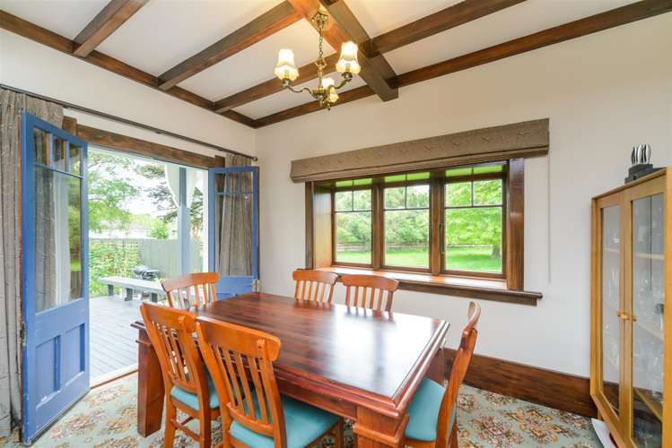 27 High Street Bulls_6