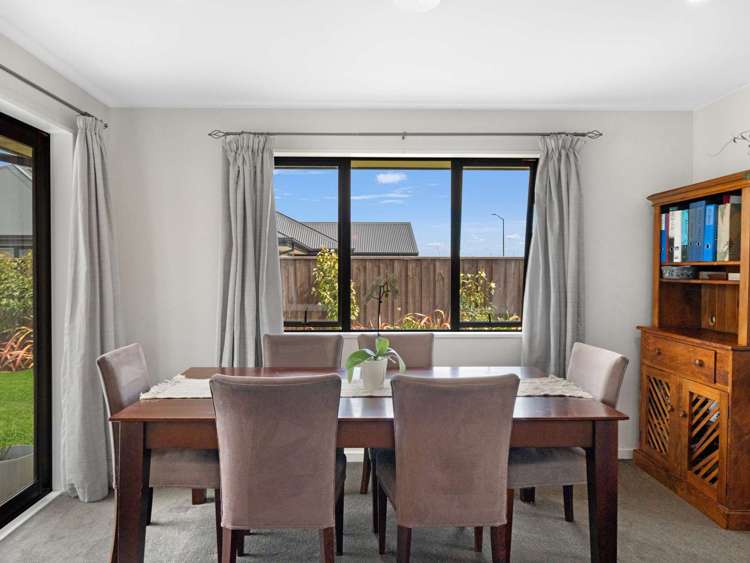 4 Shillingford Boulevard Rolleston_12