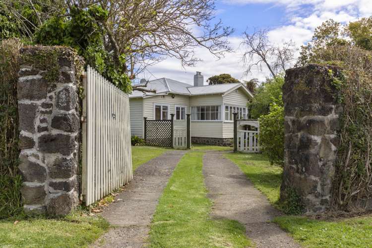 39 Muir Avenue Mangere Bridge_6