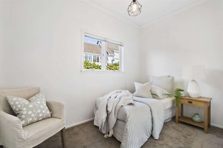 2/5 Elderwood Lane Belmont_11