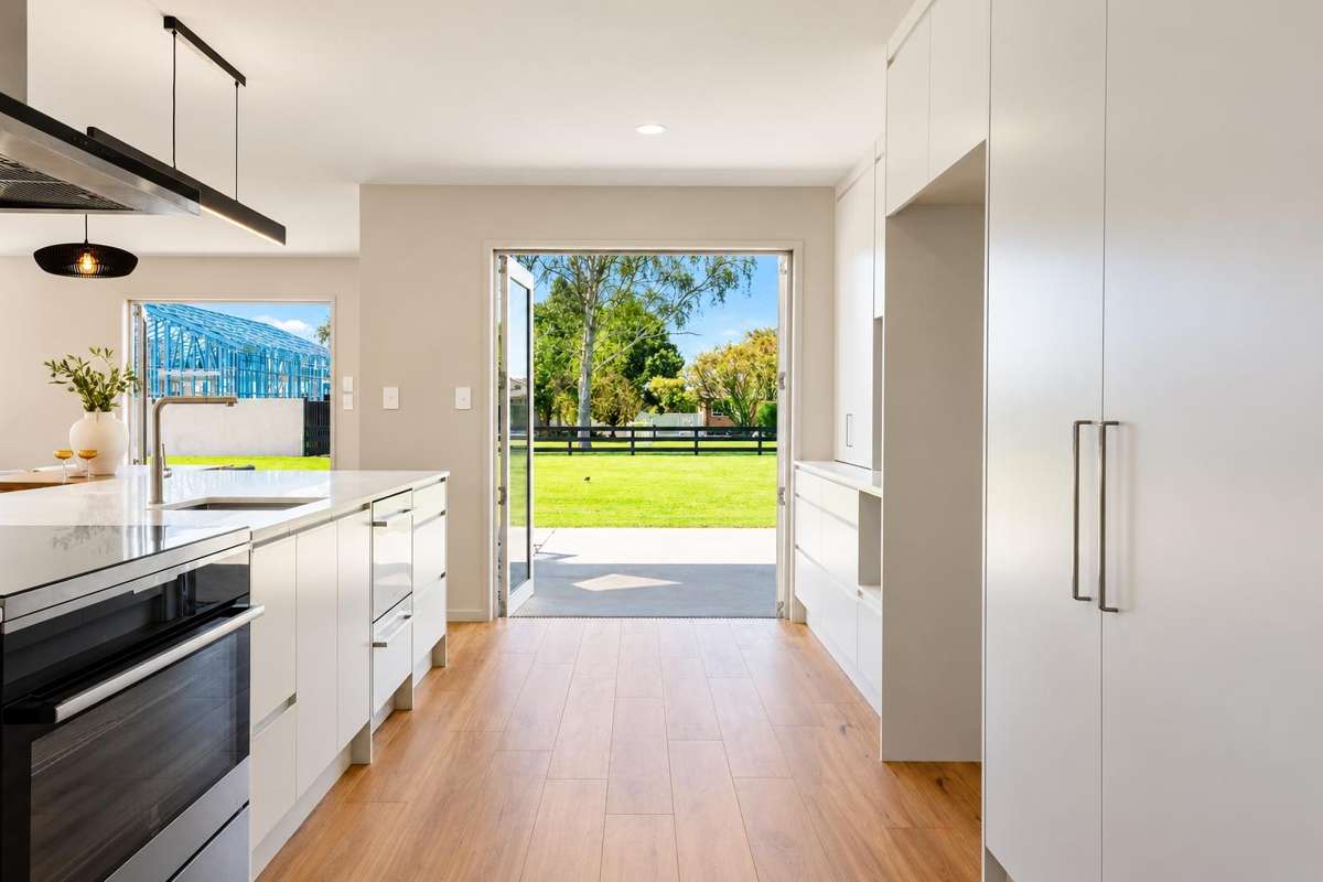67 St Leger Road_4