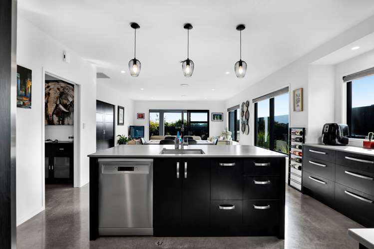 4 Cessna Lane Glen Avon_7