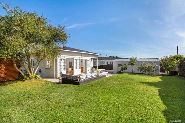 12 Craigbank Avenue New Lynn_1