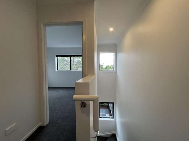 2/13 Brough Road 10686_4