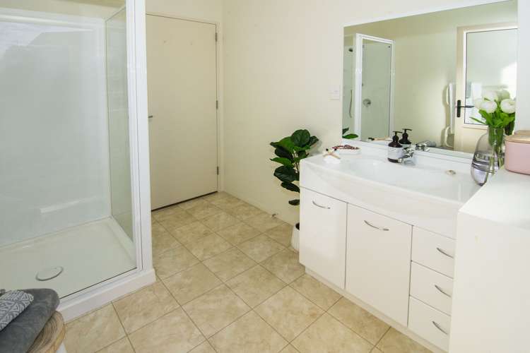 62/2 William Donald Drive Solway_8