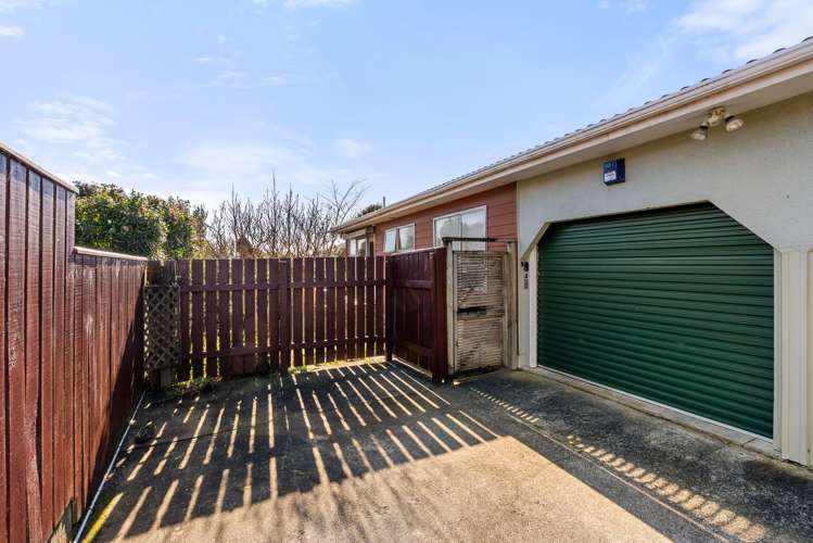 2 McKeefry Grove Tawa_10