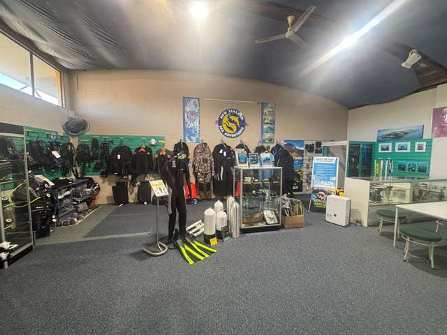 9 Marina View Paremata_2