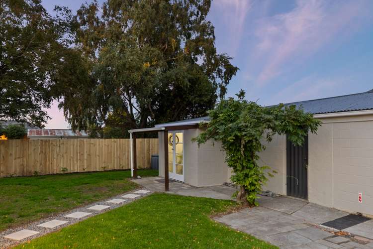 26 Charlcott Street Burnside_19