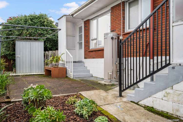 1/123 Gossamer Drive Pakuranga Heights_10