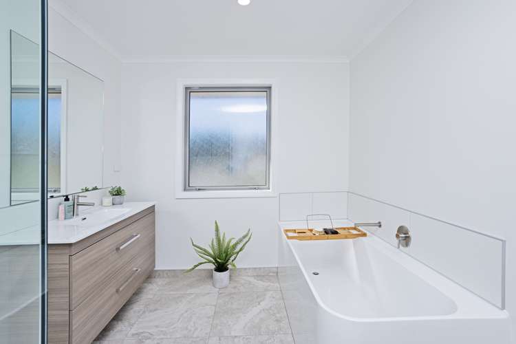 92 Blairlogie Close Otatara_16