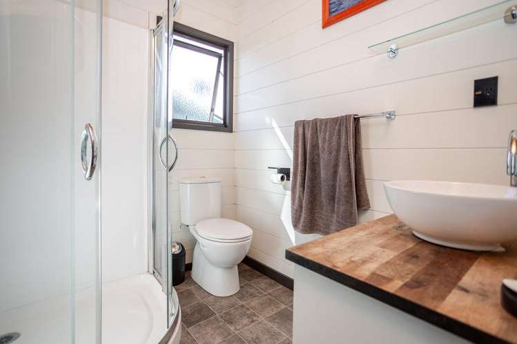 51 Guy Street Dannevirke_17