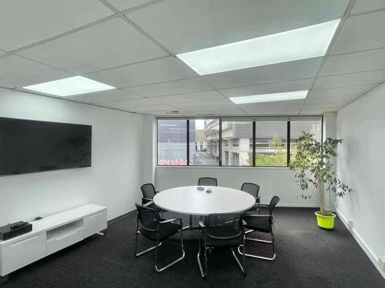 25-27 Davis Crescent Newmarket_14