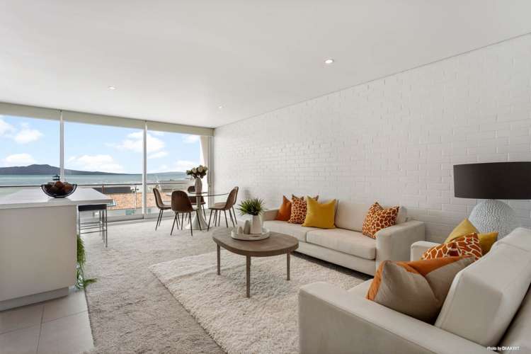 14/64 Milford Road Milford_6