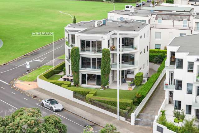 Sea Views. Ground Floor. Real Grounds.