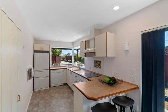 2/12 Carlsen Street Burwood_4