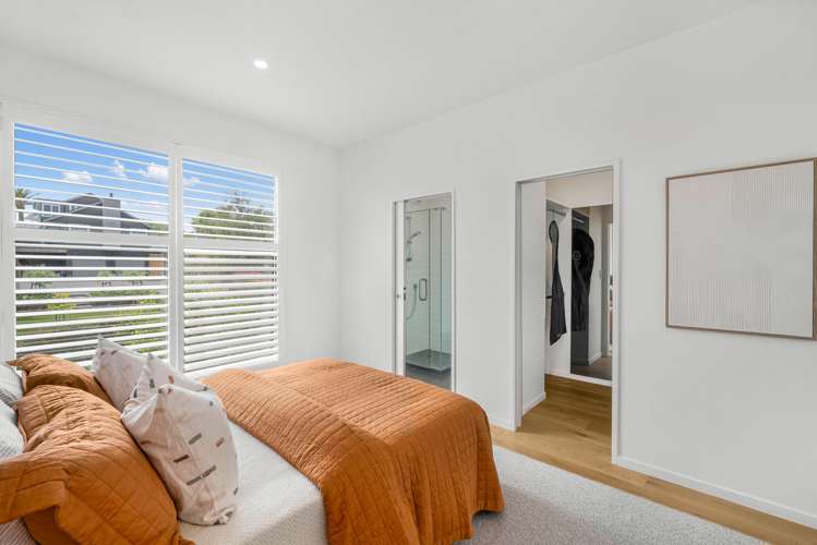 2/37 Glen Atkinson Street St Heliers_9