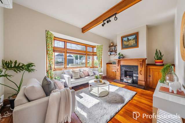 82 Nairn street Mount Cook_4