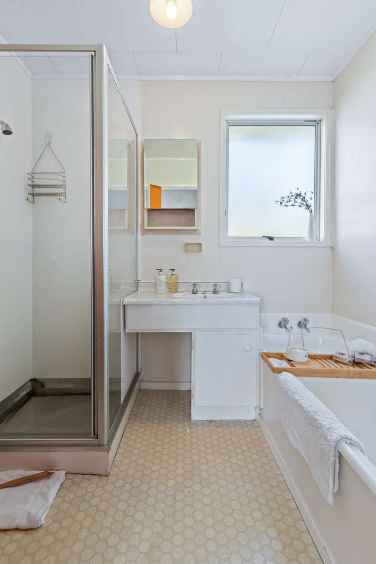 53 Trias Road Totara Vale_10