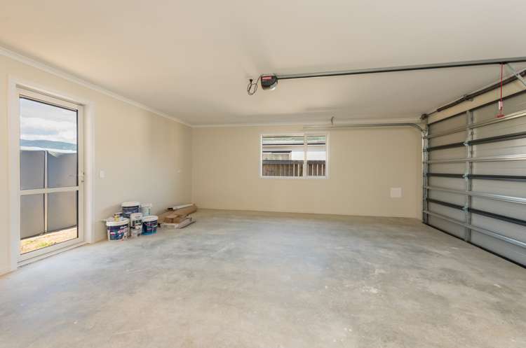 14 Campari Drive Richmond_18