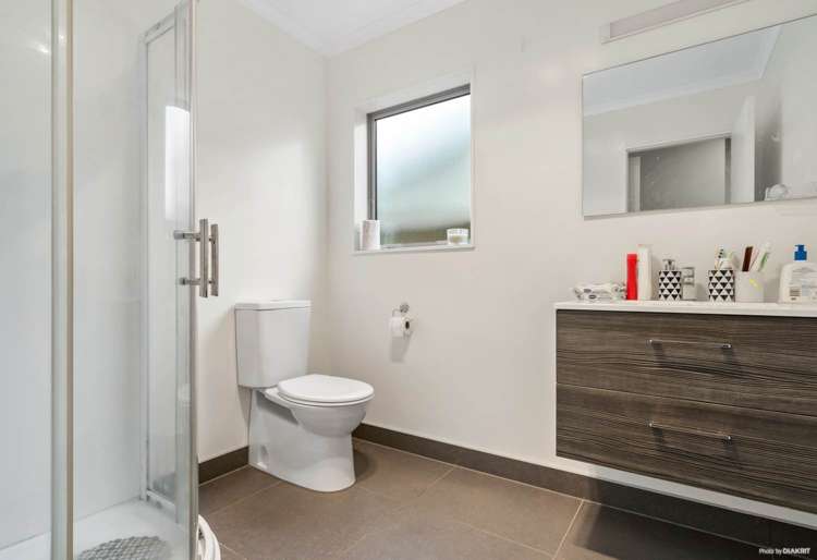 12 Karetai Crescent Favona_10