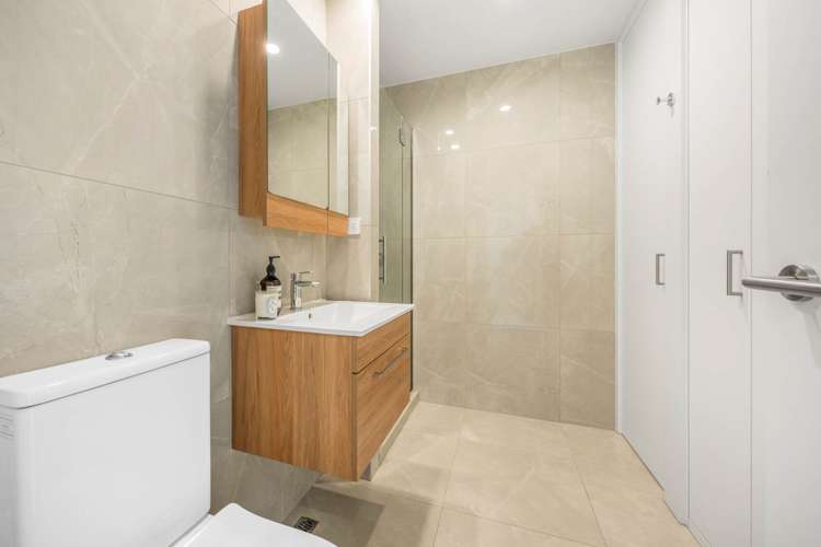 418/9 Madeira Lane Grafton_11