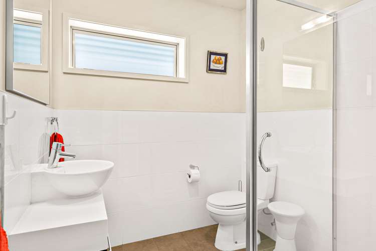31 Kensington Drive Orewa_11
