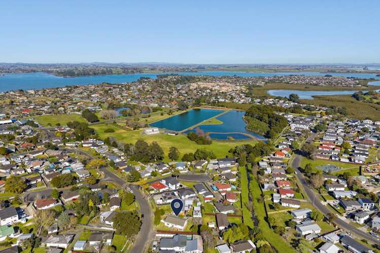 21 Hobart Crescent Wattle Downs_14