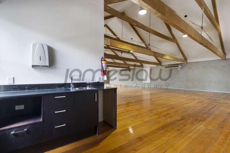 Level 2/9 Gore Street City Centre_5