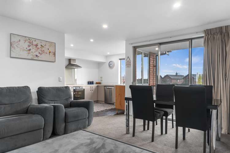 22 Henley Green Northwood_5