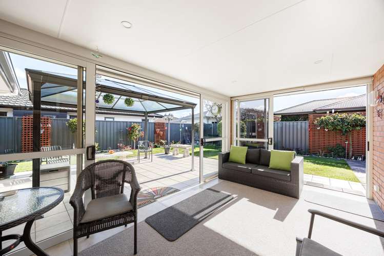 28 Pacific Avenue Poraiti_2