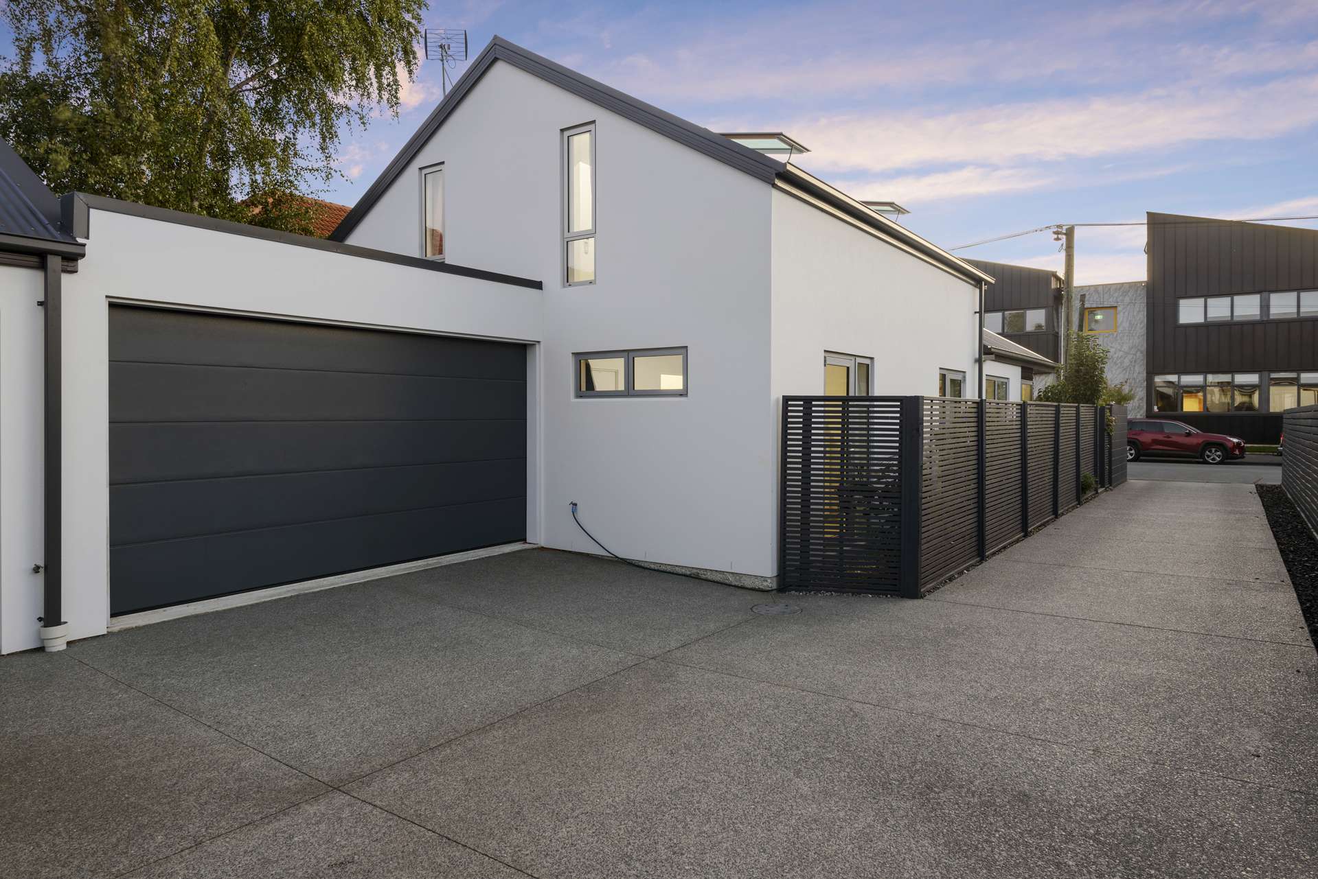 1/64 Hewitts Road Merivale_0