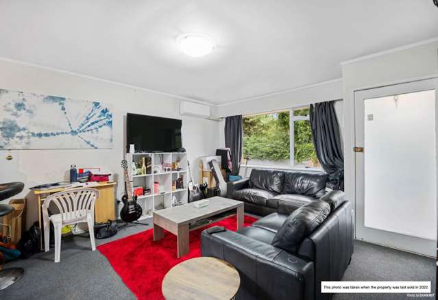 2/24A Vine Mangere East_2