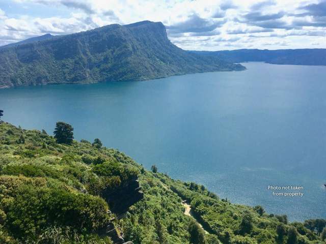 Onepoto retreat, Lake Waikaremoana