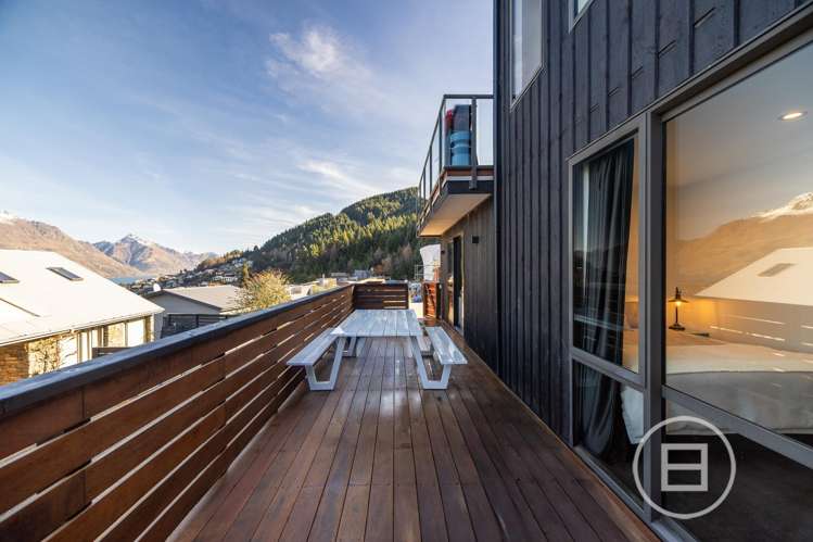 19 Stone Ridge Place Queenstown Hill_17