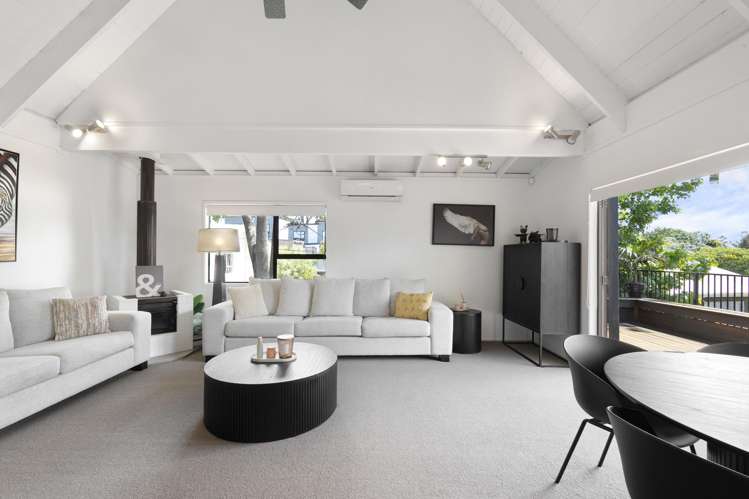 58B Aeroview Drive Beach Haven_1