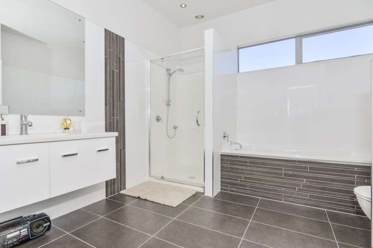 29 Newbury Place Schnapper Rock_18