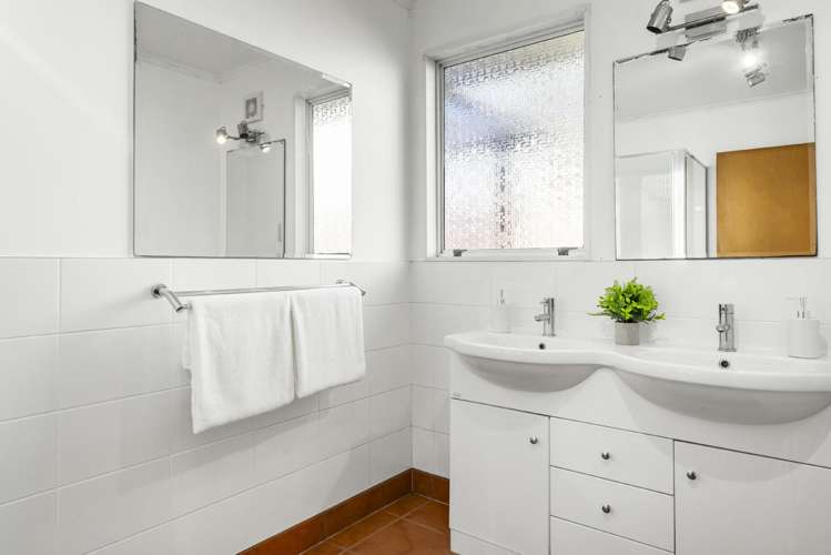 3 Tesla Place Totara Vale_15