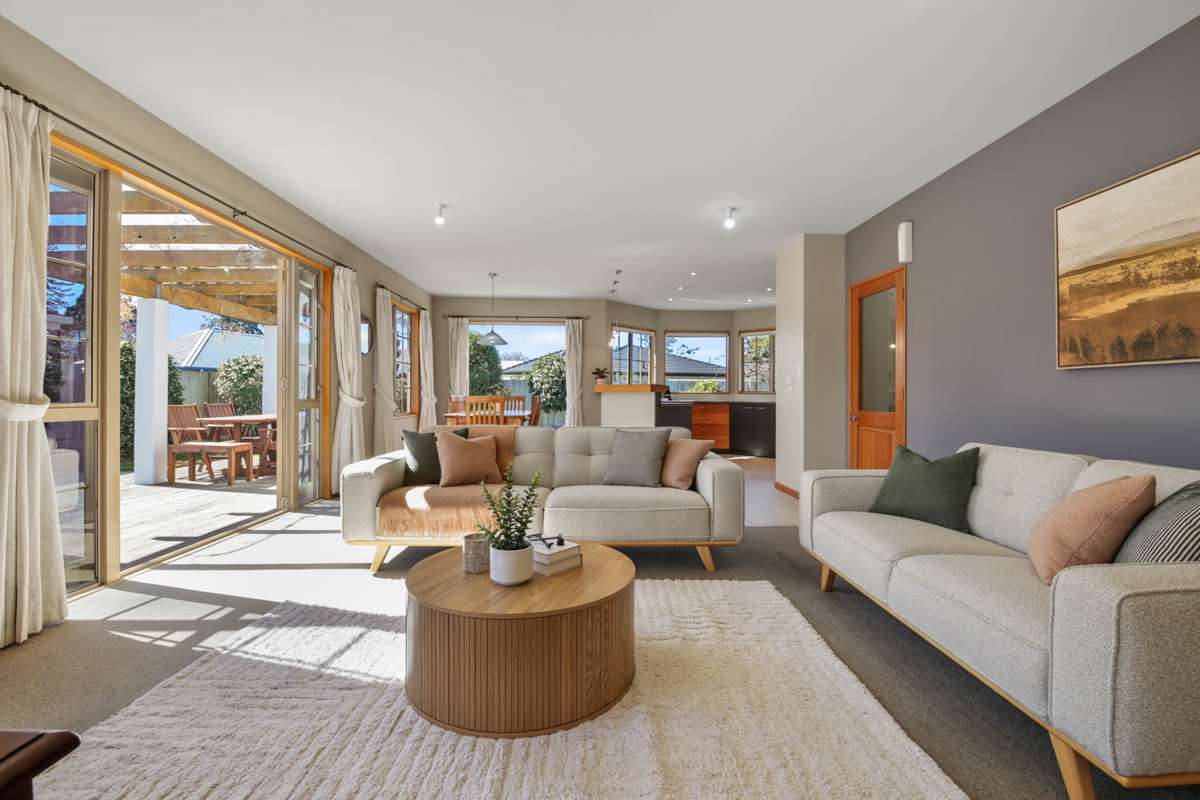 12 Springswood Grove_3