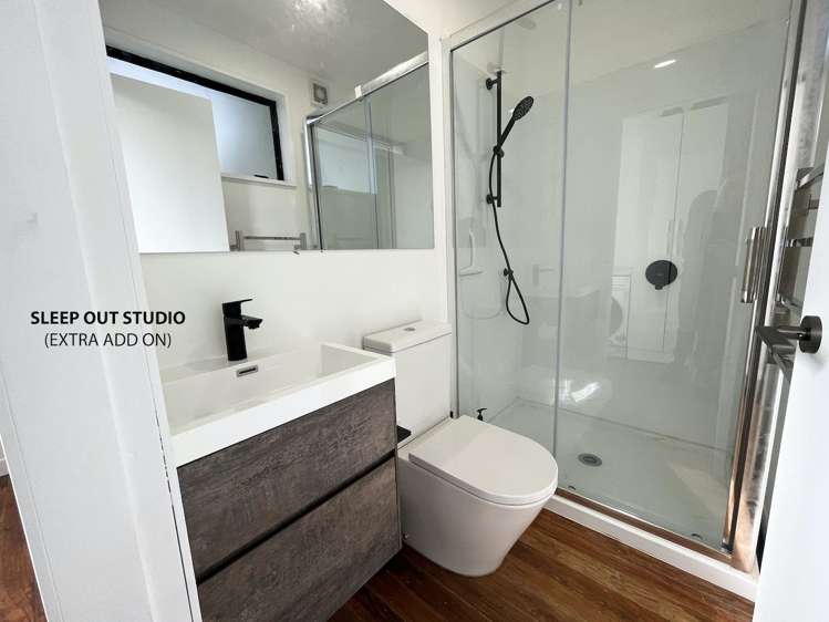 53 Handyside Street Tawa_18