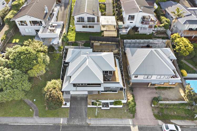 2/9 Colmar Road Mellons Bay_27