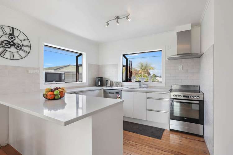 38 Gloria Avenue Te Atatu Peninsula_25