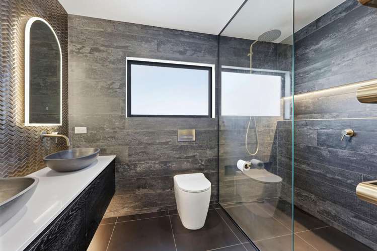 64 Robbies Road Shelly Park_16